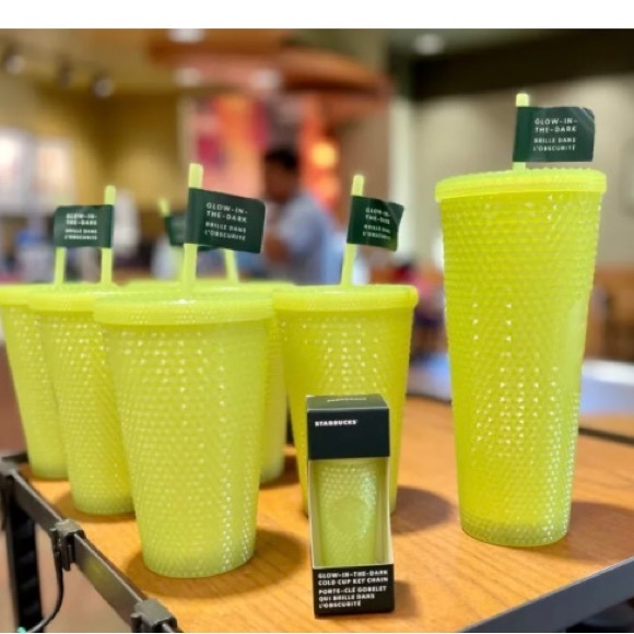 Starbucks Glow in the Dark Studded Keychain Cup Tumbler NWT Halloween 2022 GITD - Picture 5 of 6